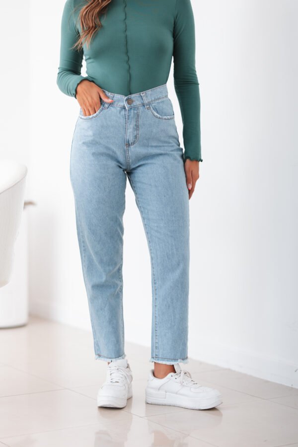 JEAN MOM CAROL - Imagen 2