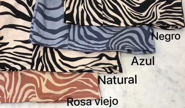 SHORT ESTAMPADO BICOLOR - Imagen 2