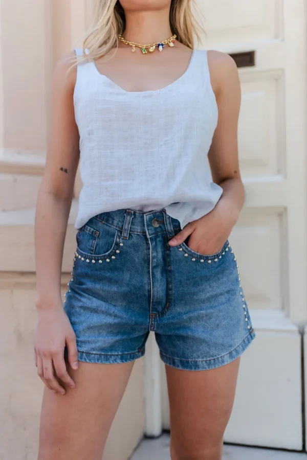 SHORT DE JEAN AZUL CON TACHAS