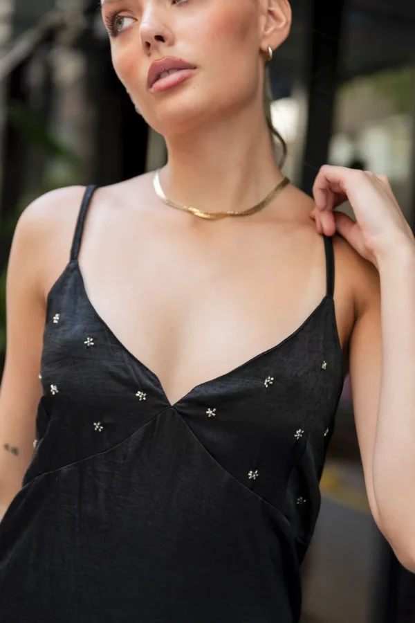 VESTIDO CON BORDADO EN BUSTO - Imagen 3