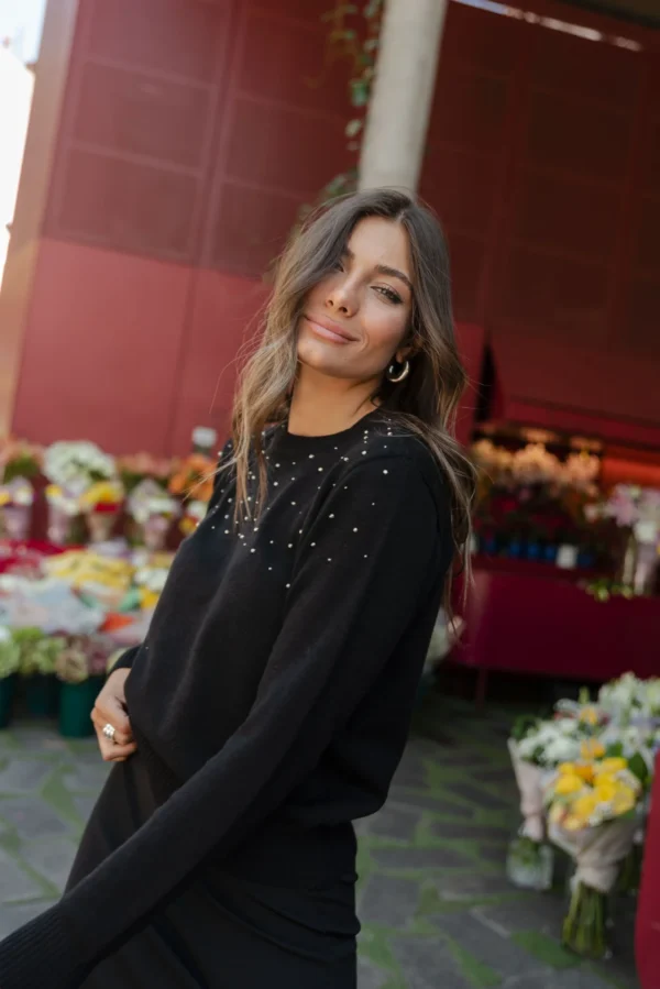 SWEATER CON TACHAS SALPICADAS EN DELANTERO - Imagen 2