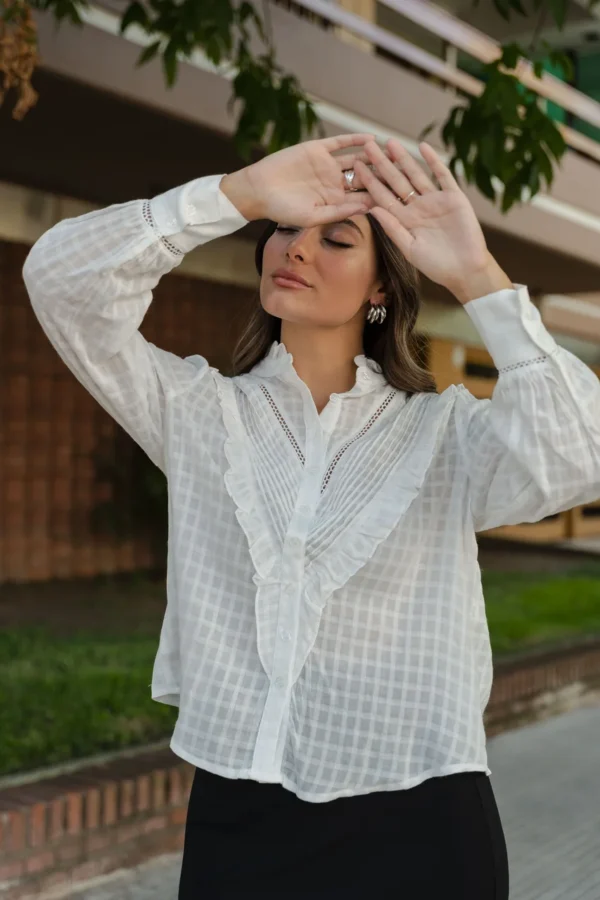 CAMISA VOLADOS EN V - Imagen 4