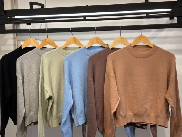 SWEATER LISO OVER SIZE CORTO - Imagen 2